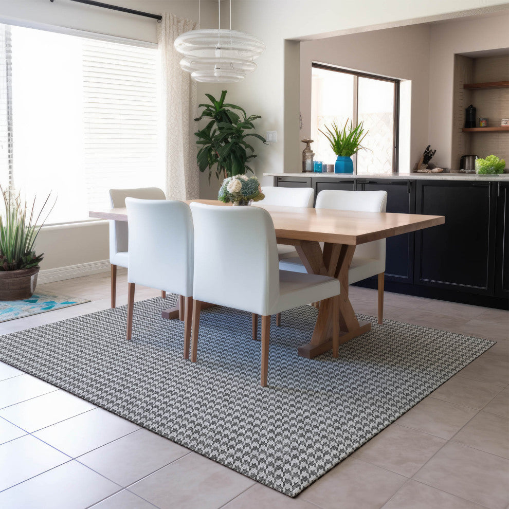 Indoor/Outdoor Hinton HN1 Grey Machine Washable 9' x 12' Rug