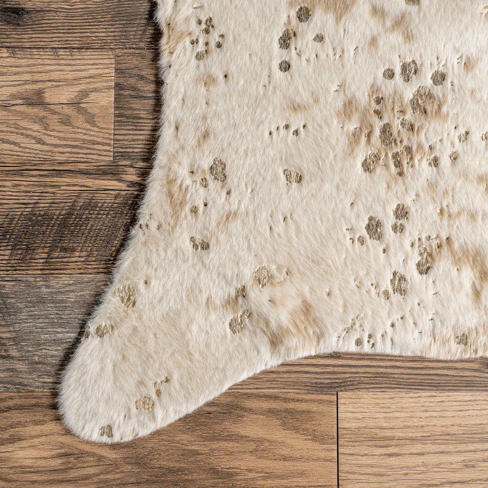 Nuloom Animal Print Macchiato Faux Cowhide Area Rug, Gold 5'x6'7"