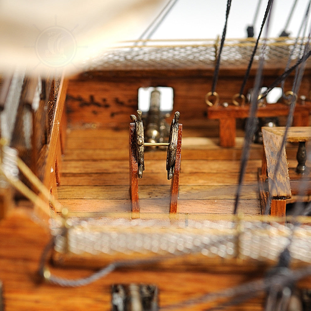 Hms Victory Midsize With Display Case Front Open
