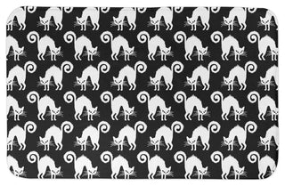 Scardey Cat 34"x21" Bath Mat