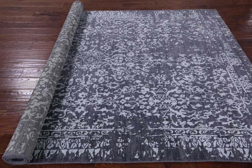 6' 1" X 9' 0" Persian Wool and Silk Hand Knotted Rug Q6285