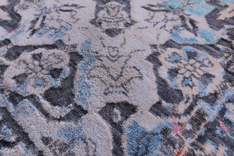 7' 11" X 10' 0" Persian Handmade Wool & Silk Rug - Q13506