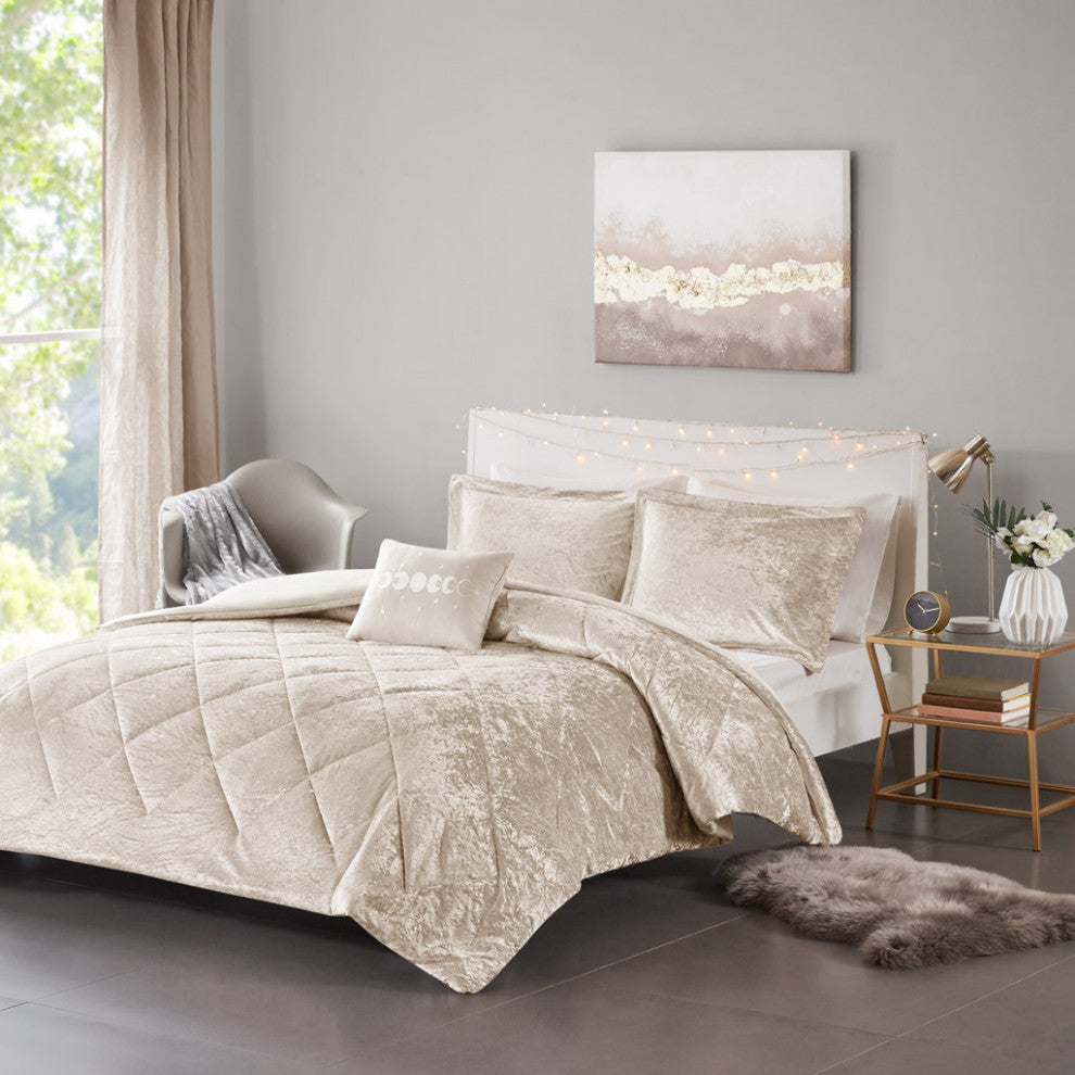Intelligent Design Velvet Duvet Cover Set With Throw Pillow, Champagne