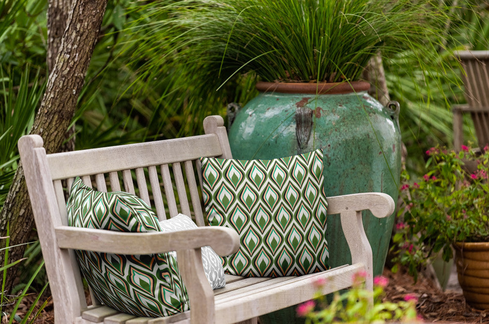 Feathers Indoor/Outdoor Throw Pillow, Scallion, 18"x18"