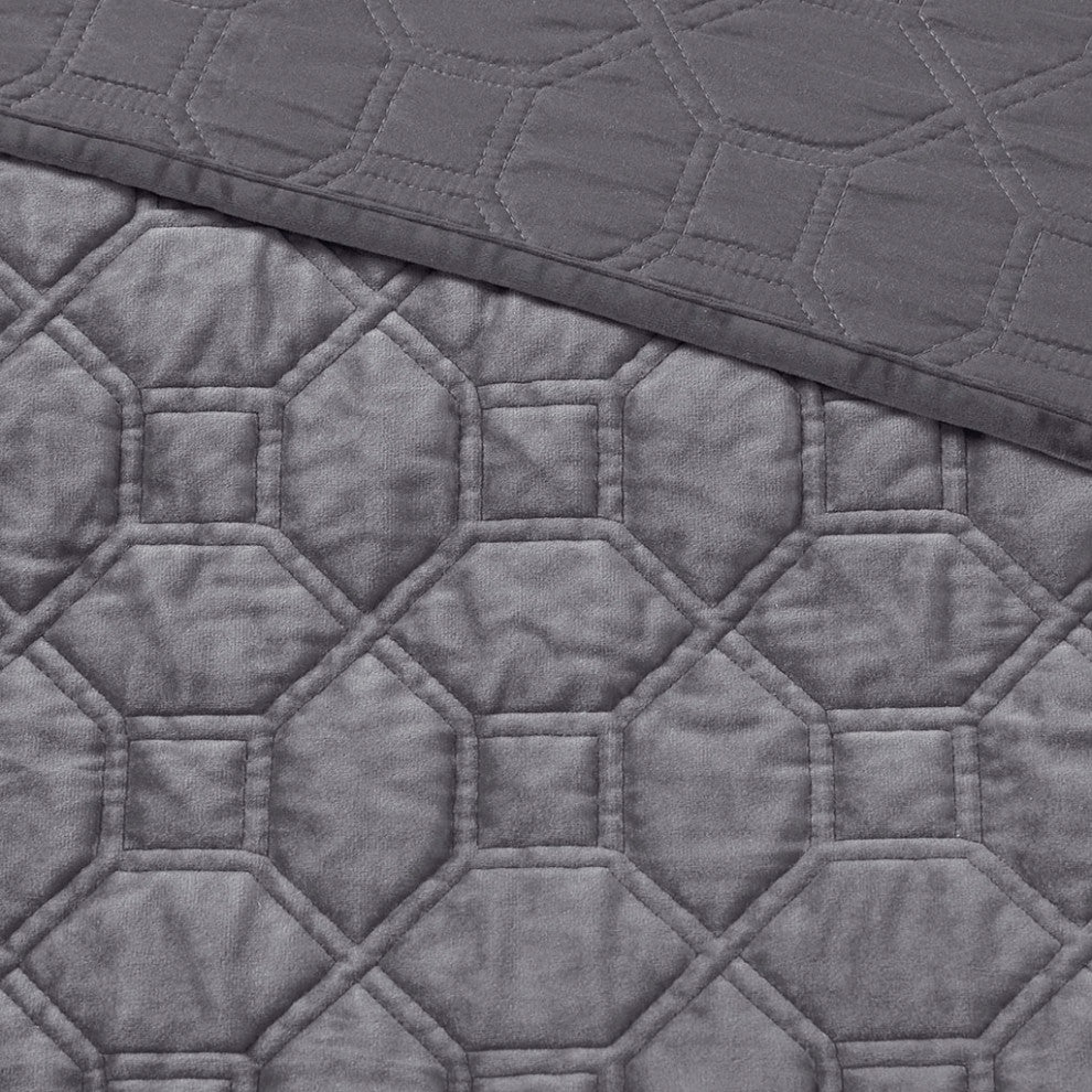 Madison Park Harper 3 Piece Velvet Quilt Set, Grey