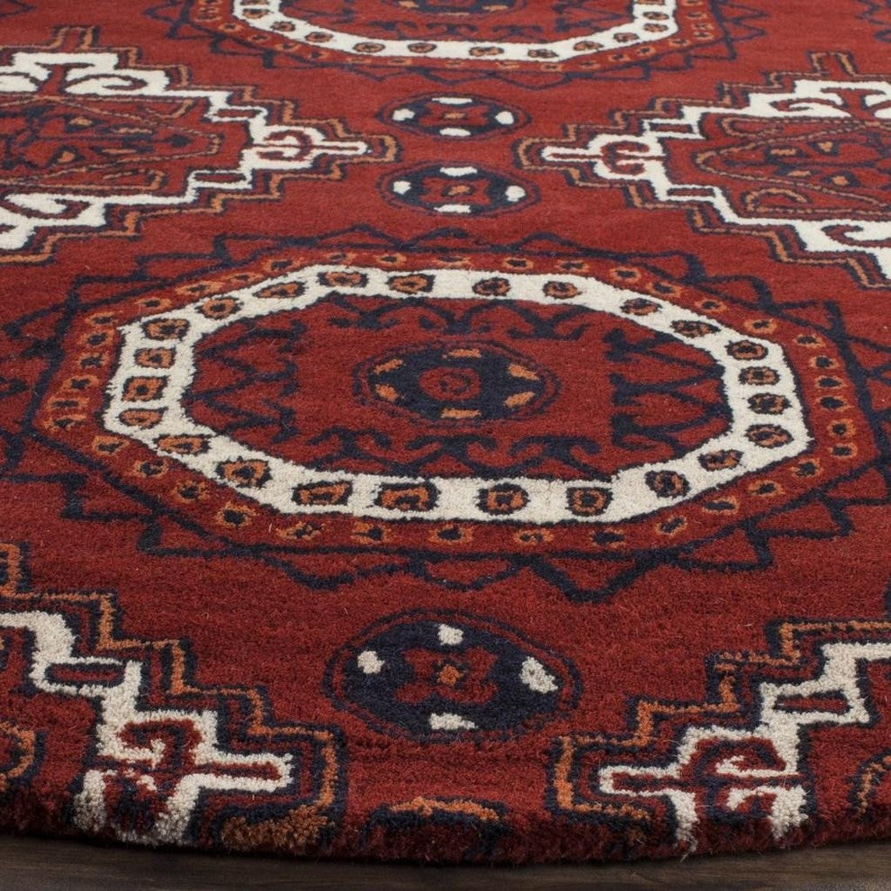 Safavieh WYD201A 7' Round Red Rug