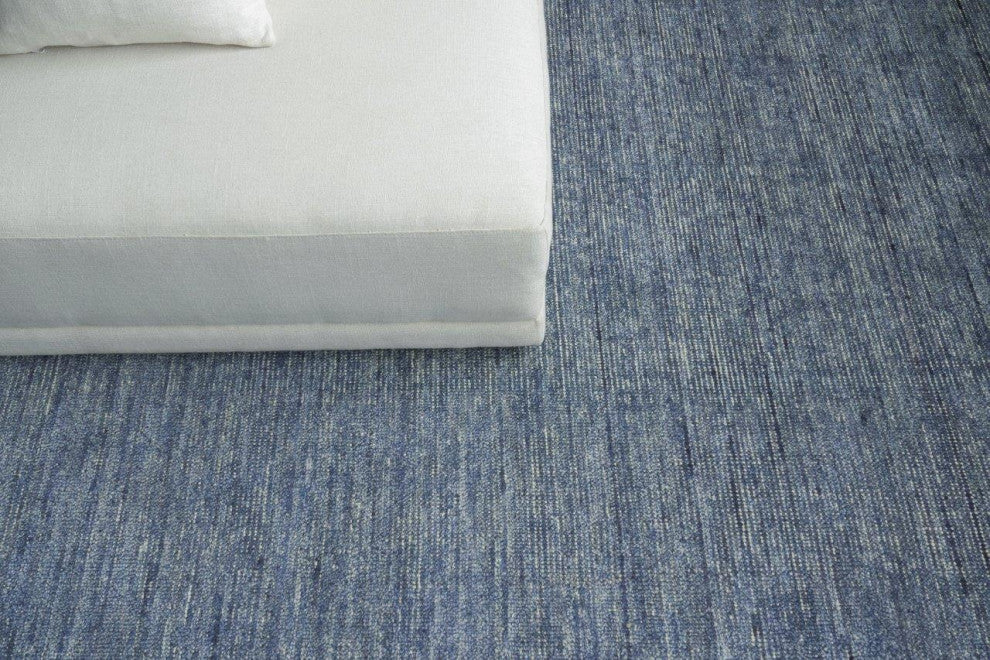 Catalina Handmade Hand Loomed Wool and Bamboo Silk Blue Area Rug, 5'x8'