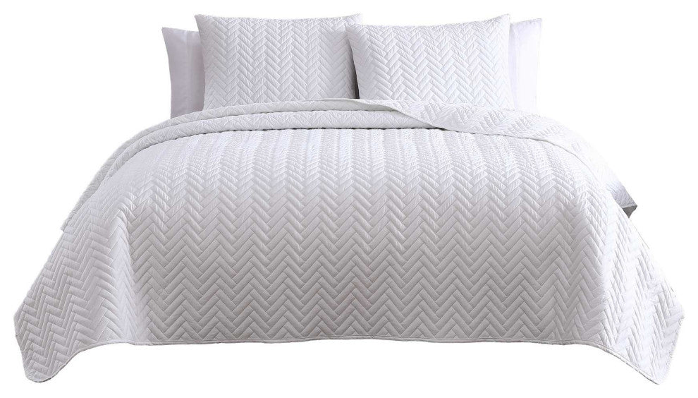 The Nesting Company Birch 3 Piece Quilt and Pillow Sham Set - Queen - White