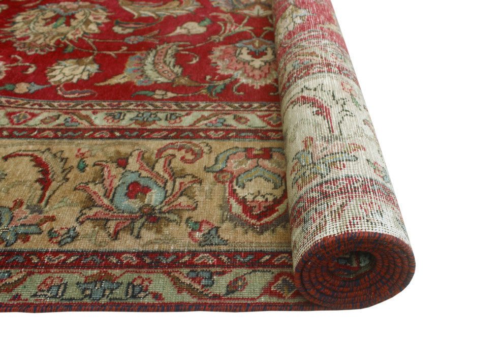 Fine Vintage Distressed Gary Red/Beige Rug, 9'7 x 12'4