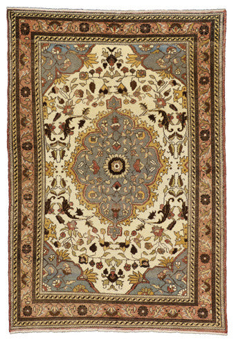 Vintage Turkish Oushak Rug, 04'10 x 07'00