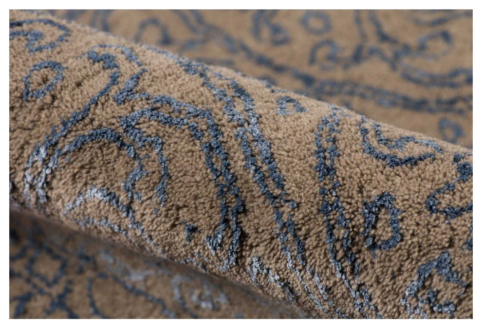8" X11" X 0.5" Blue Wool Area Rug