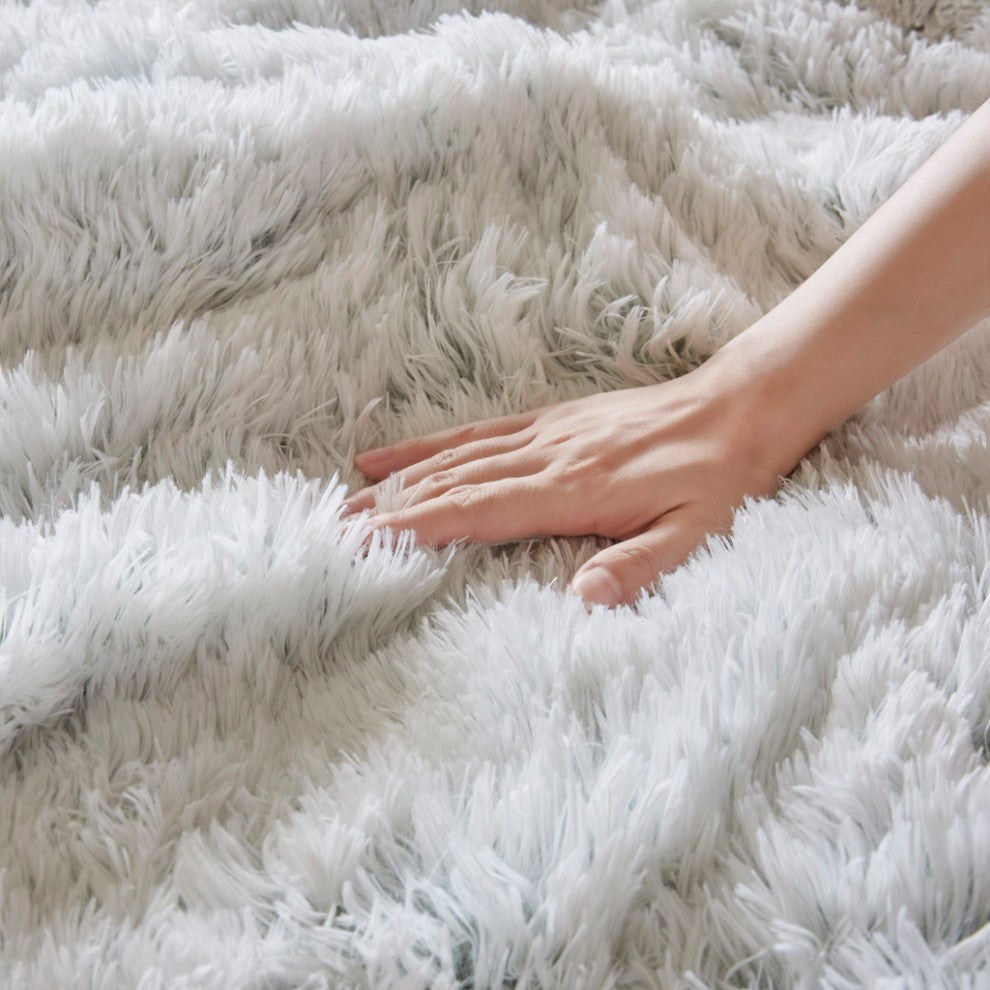 Intelligent Design Malea Shaggy Faux Fur Comforter Mini Set