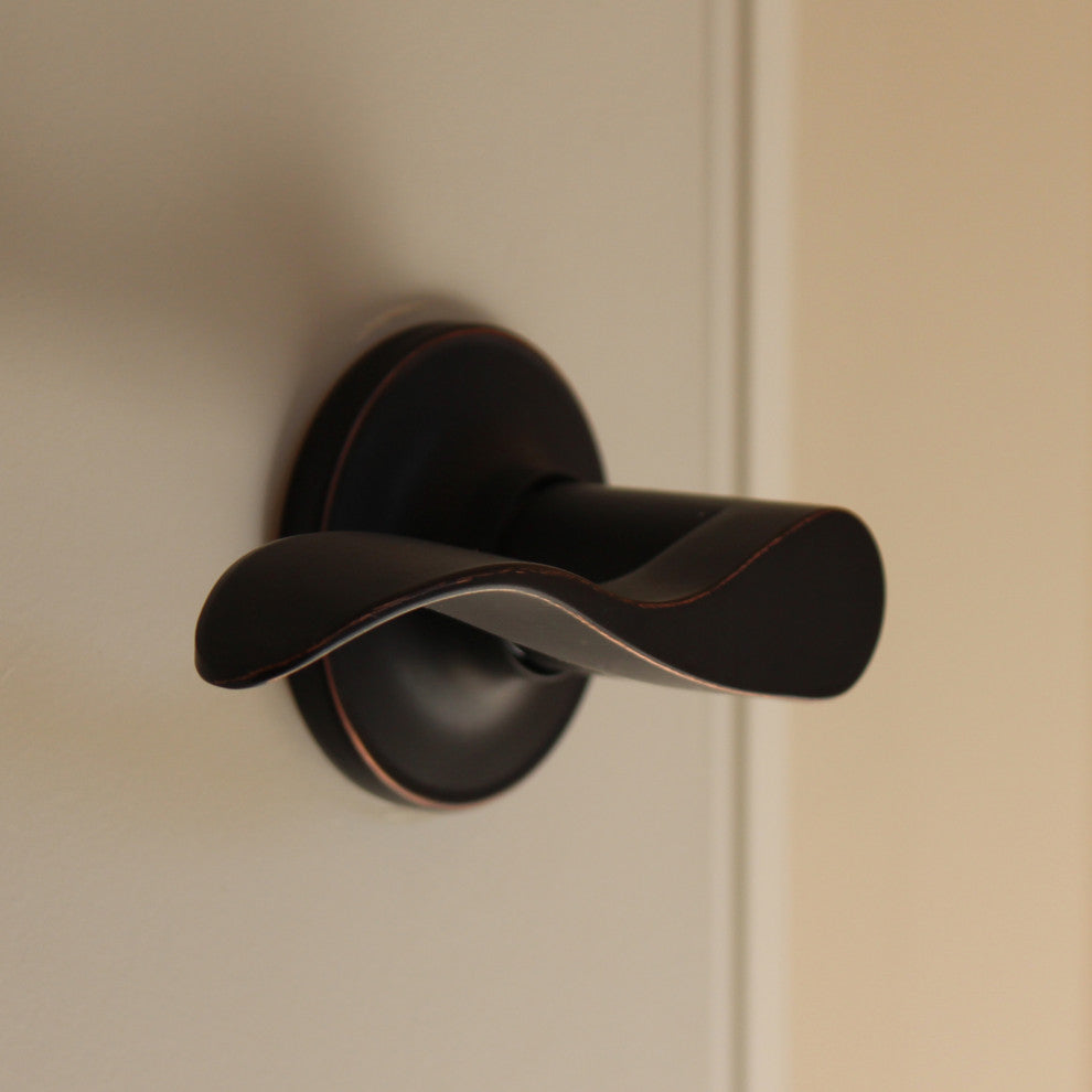 Delaney Hardware Callan Bennett Keyed Entry Lever Set, Black
