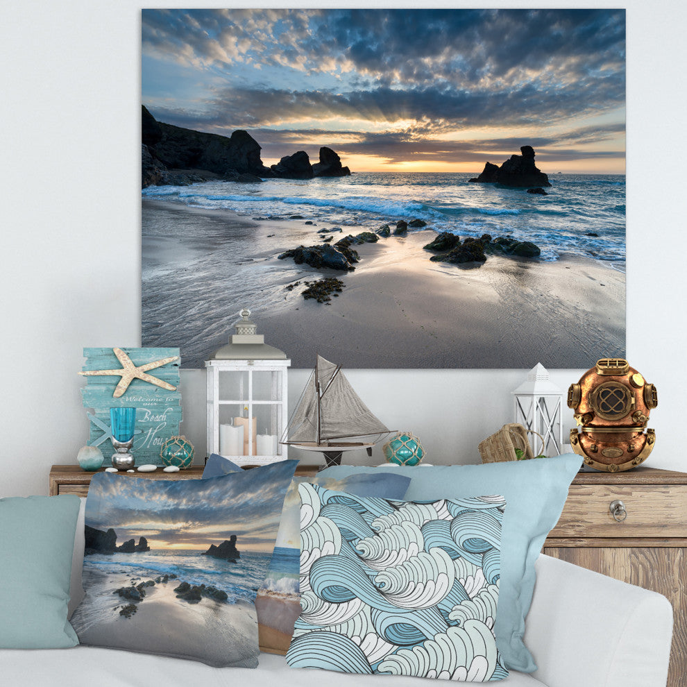 Designart 'Beautiful Porthcothan Bay' Seashore Canvas Art Print, 40"x30"