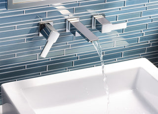 Moen 90 Degree, Chrome, 8"x7"x2"