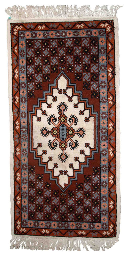 Handmade vintage Moroccan Berber rug 2.6' x 5.6' (81cm x 170cm) 1970s