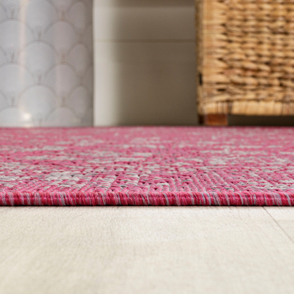 Tela Boho Textured Weave Floral Indoor/Outdoor Rug, Fuchsia/Light Gray, 2 X 8