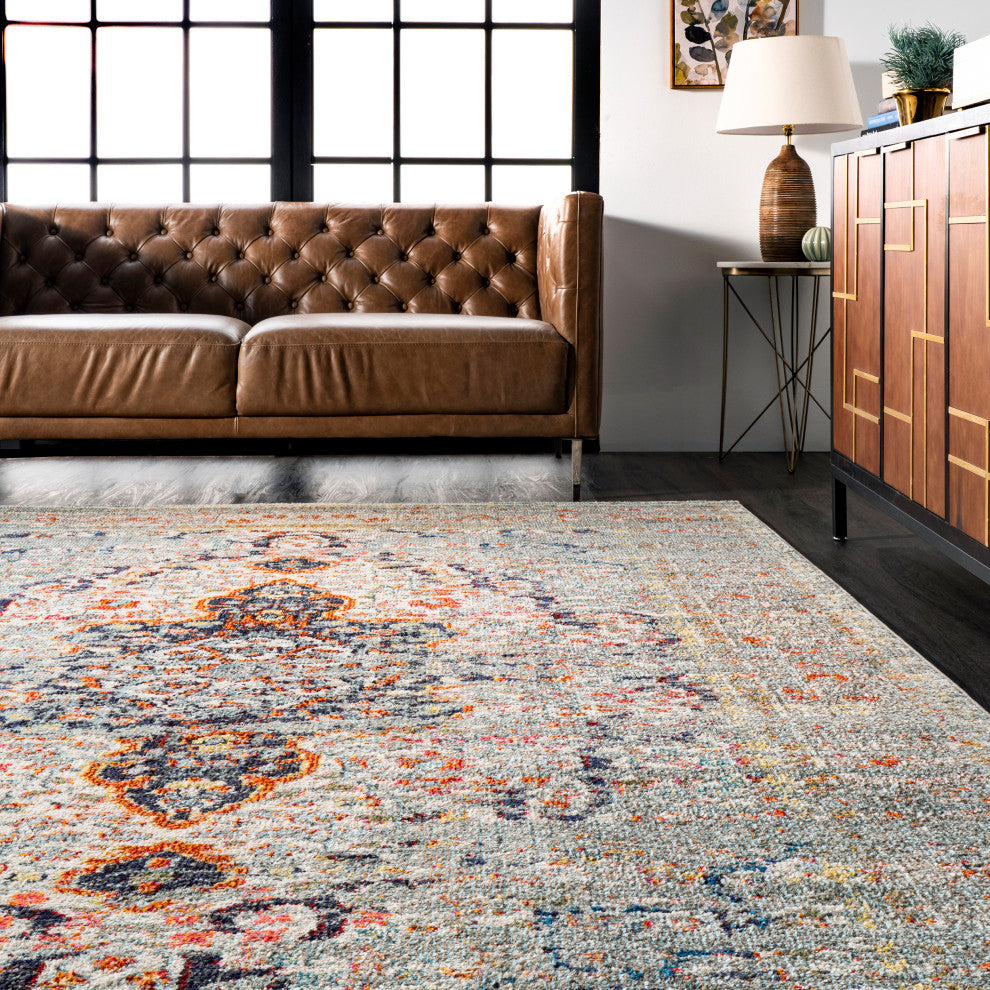 Nuloom Hazy Damask Medallion Mirage Area Rug, Grey 4'x6'
