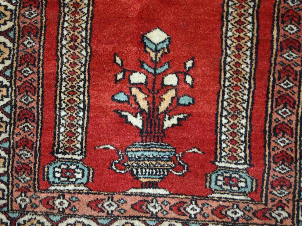 Handmade vintage prayer Turkish Konya rug 2' x 3' (62cm x 92cm) 1970s