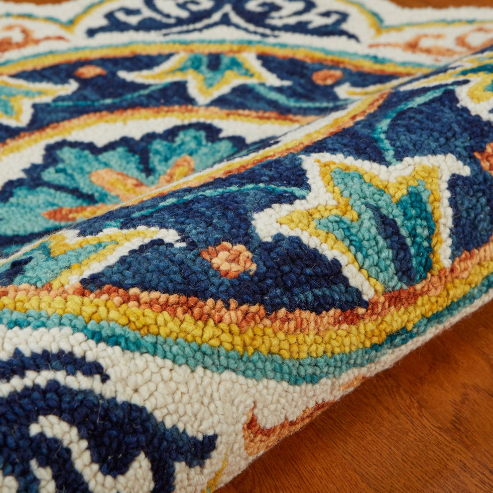 6" Round Ivory and Navy Decorative Area Rug