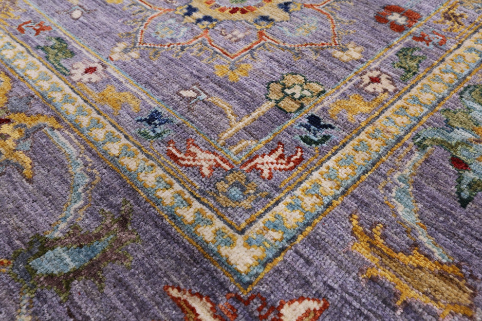 Persian Tabriz Hand-Knotted Rug 5' 6" X 7' 11" Q7549