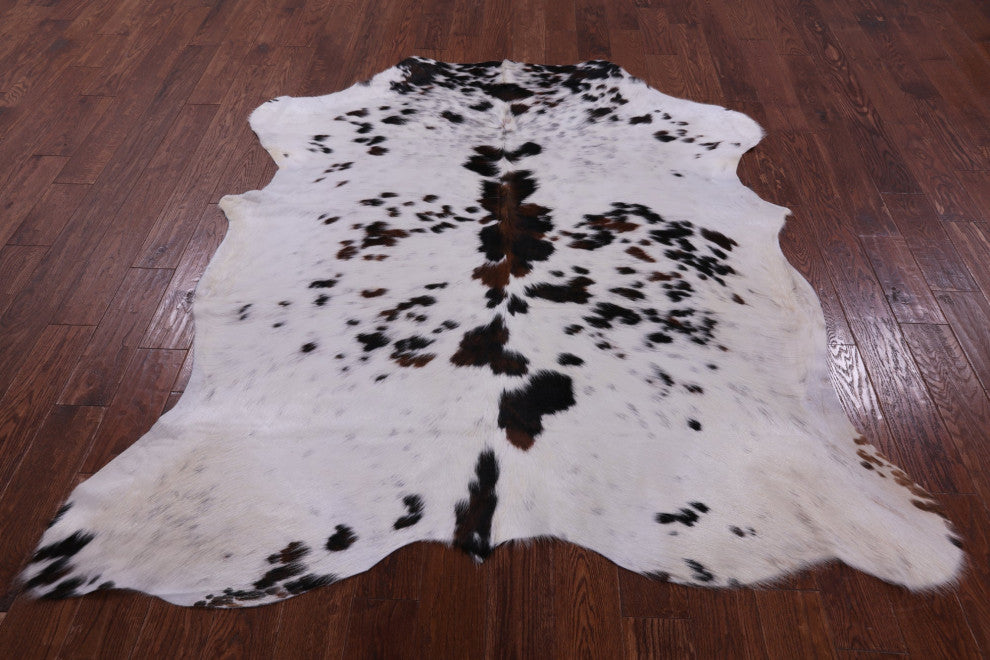 6' 8" X 6' 1" Natural Cowhide Rug C1548