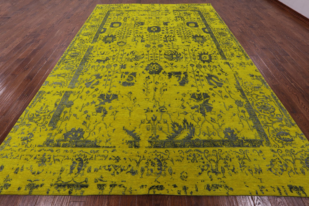 9' 9" X 14' 3" Handmade Persian Wool and Silk Rug Q11766