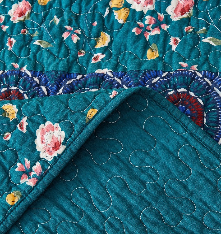 Bohemian Patchwork Bed of Wild Flowers Floral Garden Bedspread Set, Twin