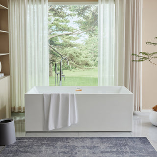Freestanding Acrylic Bathtub, White/Titanium Gold
