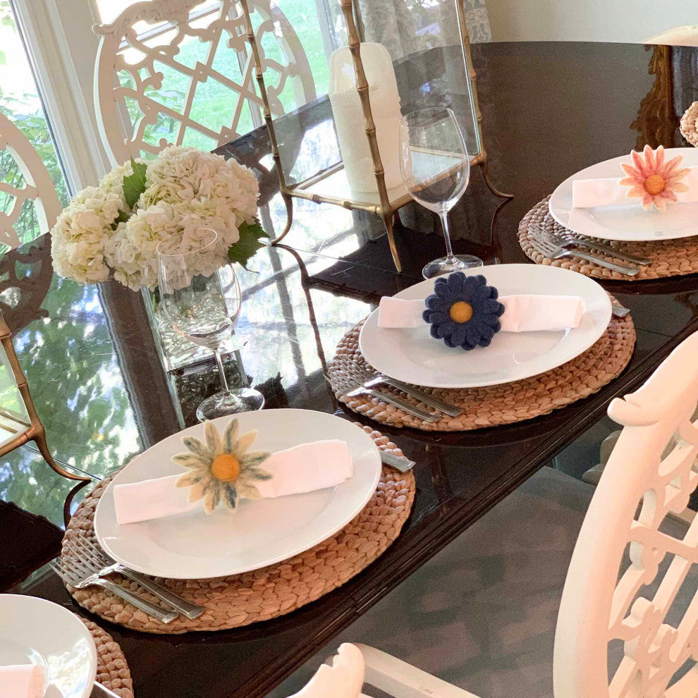 Felt Daisy Napkin Rings, Set of 6