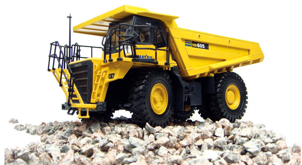 Universal Hobbies 1:50 scale Komatsu HD 605 Highway Dump Truck