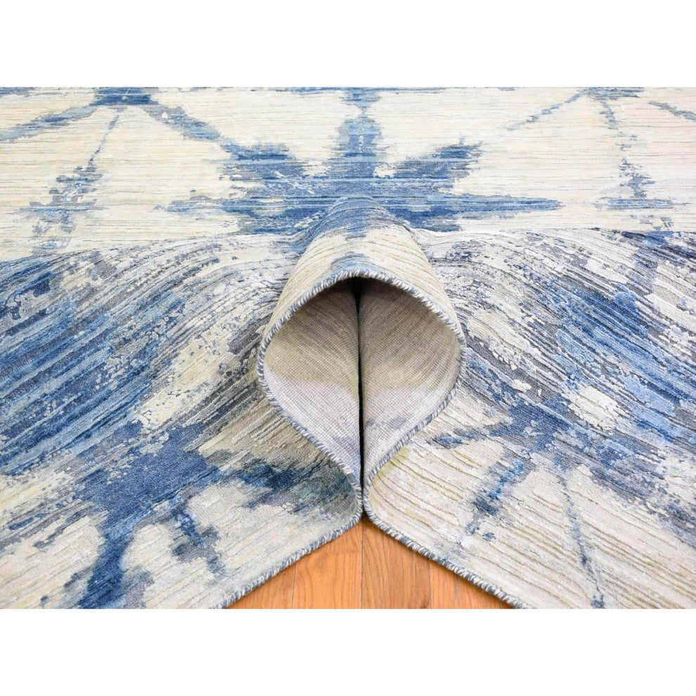 Blue and White Modern Hand Knotted Pure Silk and Textured Wool Rug, 6'1" x 9'1"