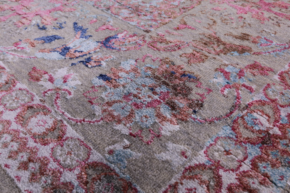 8' 3" X 10' 0" Persian Wool and Silk Hand-Knotted Rug Q6567