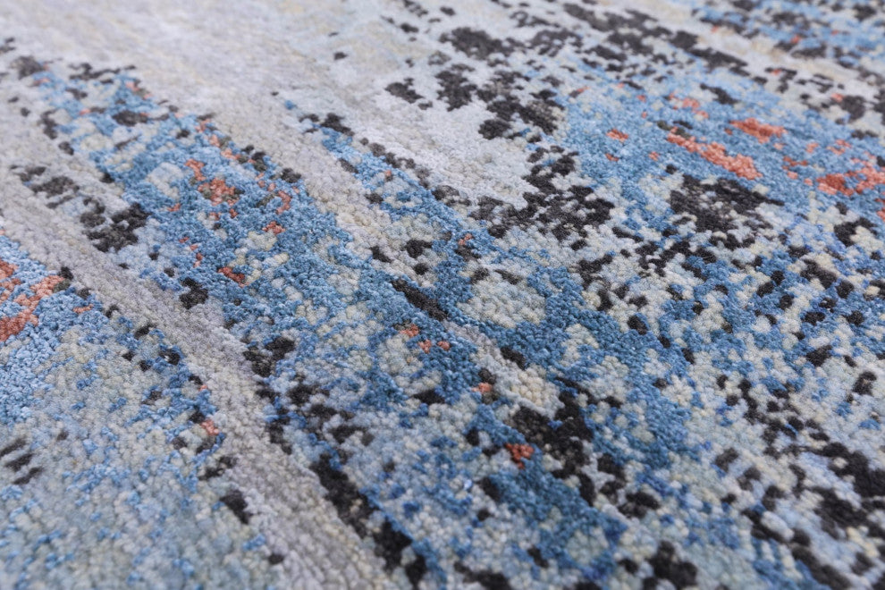 Modern Hand Knotted Wool and Silk Rug 5' 1" X 7' 1" Q8562