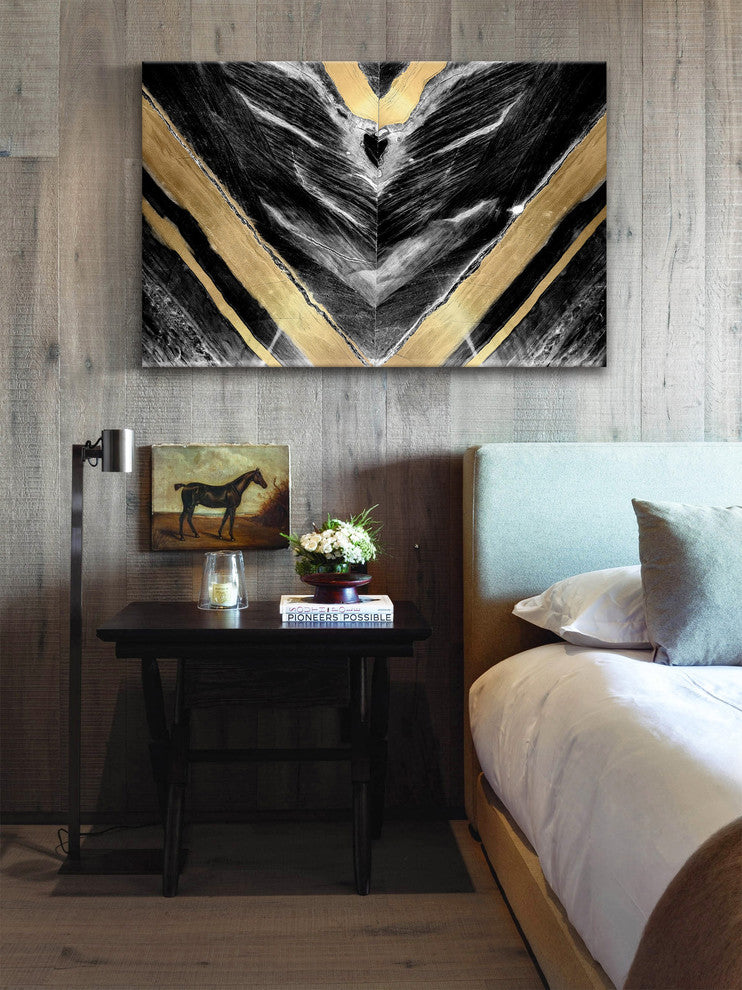 "Golden V" Canvas Print, 75x50 cm