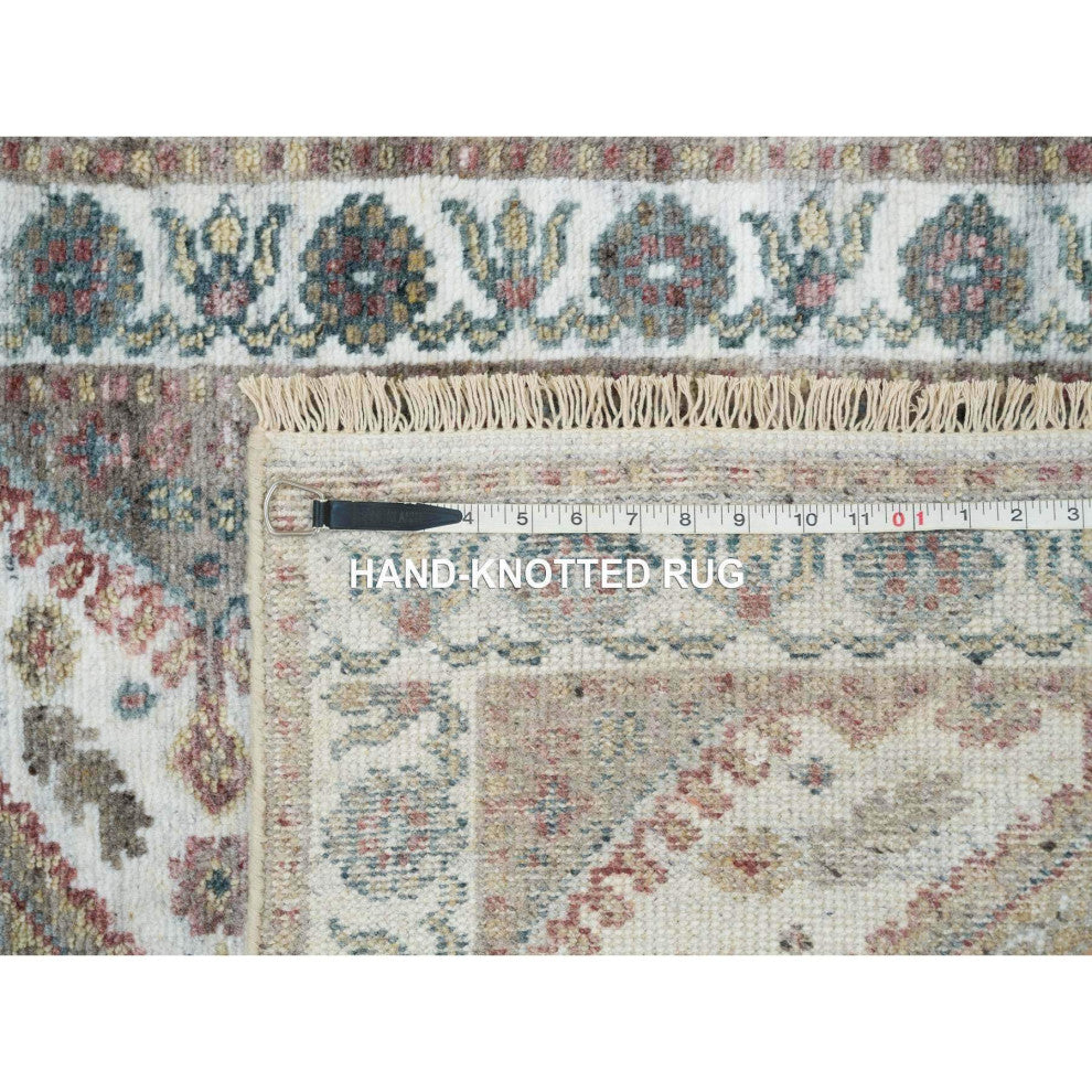 Ivory Wool Shiraz Rosettes Border Runner Hand Knotted Oriental Rug, 2'7"x9'9"
