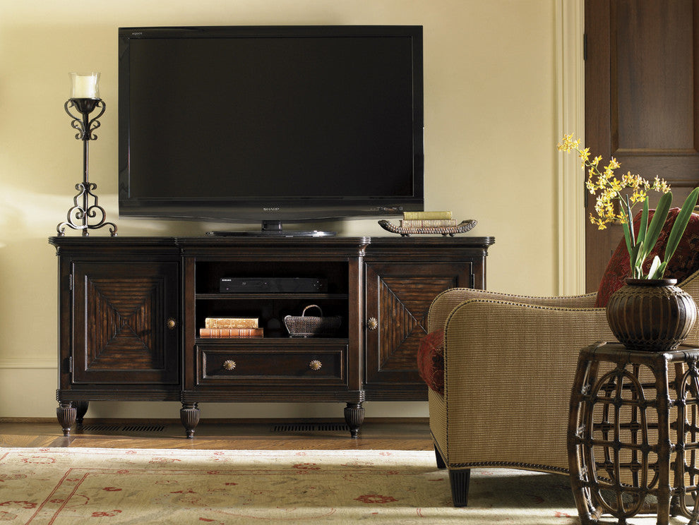 Oval Reef Accent Table