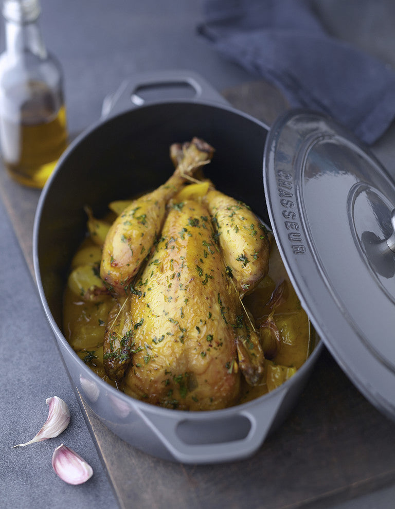 Chasseur 6-Quart Caviar-Grey Enameled Cast Iron Oval Dutch Oven
