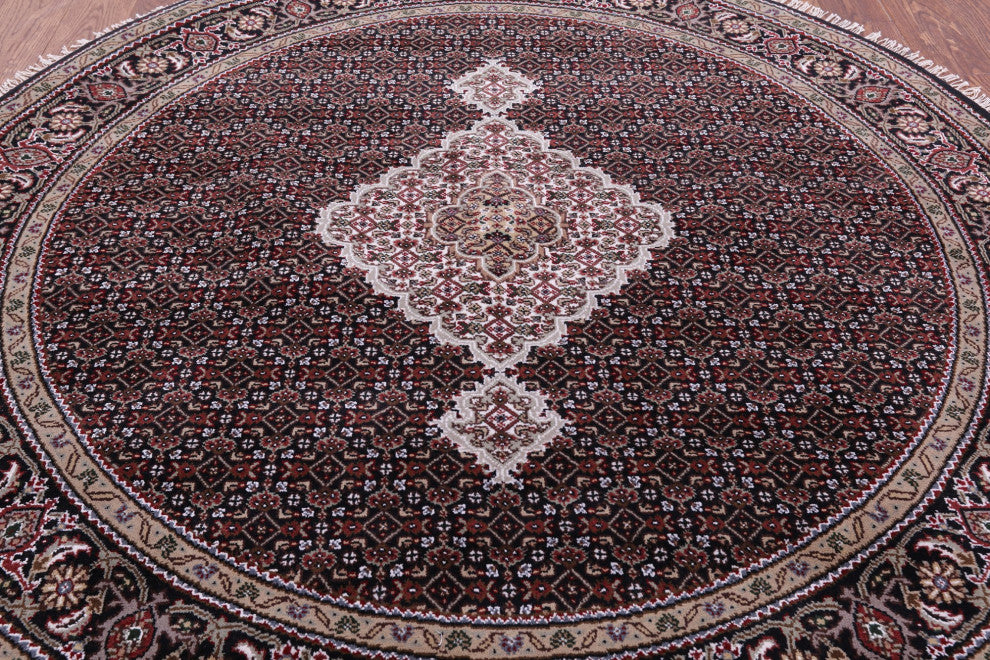 6' Round Persian Tabriz Handmade Wool and Silk Rug Q8902