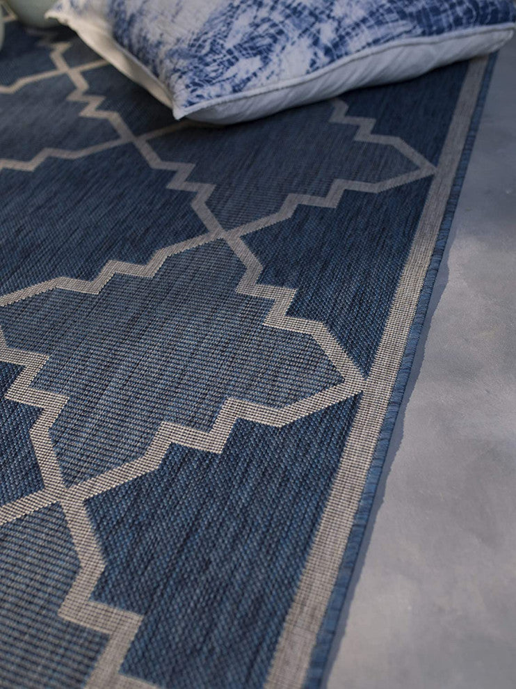 Outdoor Collection Trellis Diamond Rug Geometric Rug, Midnight Blue, 5'3"x7'6"