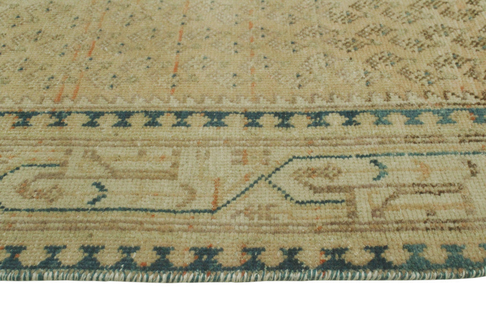 Semi-Antique Blaxton Beige/Ivory Runner, 3'3x9'10