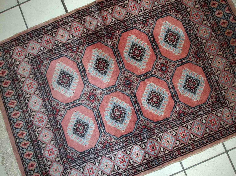 Handmade vintage Uzbek Bukhara rug 2.6' x 3.8' (81cm x 118cm) 1960s