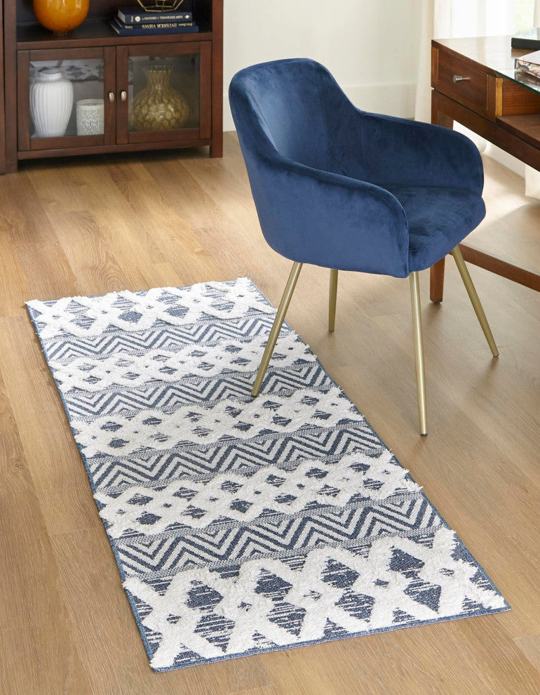 Unique Loom Sabrina Soto Casa  Valencia Area Rug