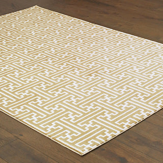 Oriental Weavers Bowen Gold/ Ivory Geometric Indoor Area Rug 6'7"X9'6"