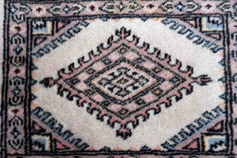 Handmade Vintage Uzbek Bukhara Mat 1.2'x1.3', 39cmx42cm, 1970s