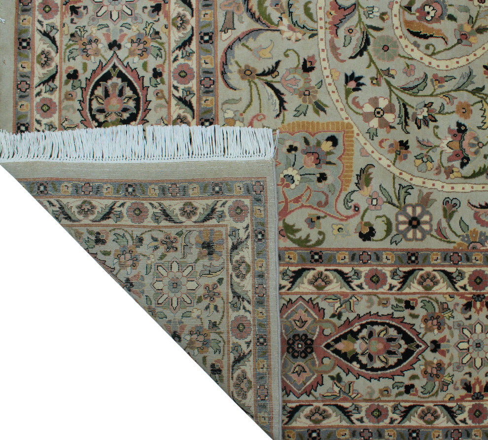 Pak-Persian Chugtai Light Gray Rug, 8'0x10'1