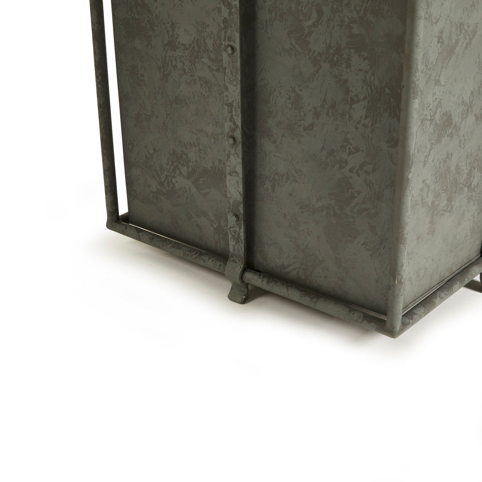Callahan Square Planter