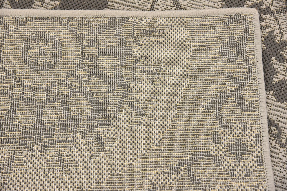 Unique Loom Gray Medallion Outdoor 2'x6' Runner Rug