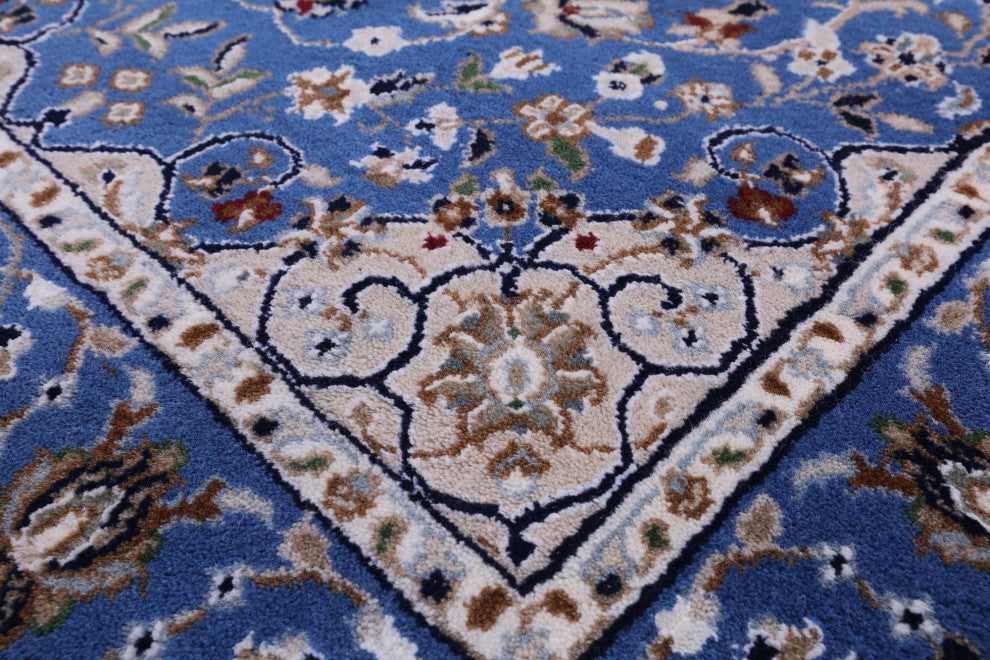 2' 7" X 29' 9" Runner Persian Nain Handmade Wool & Silk Rug - Q14885