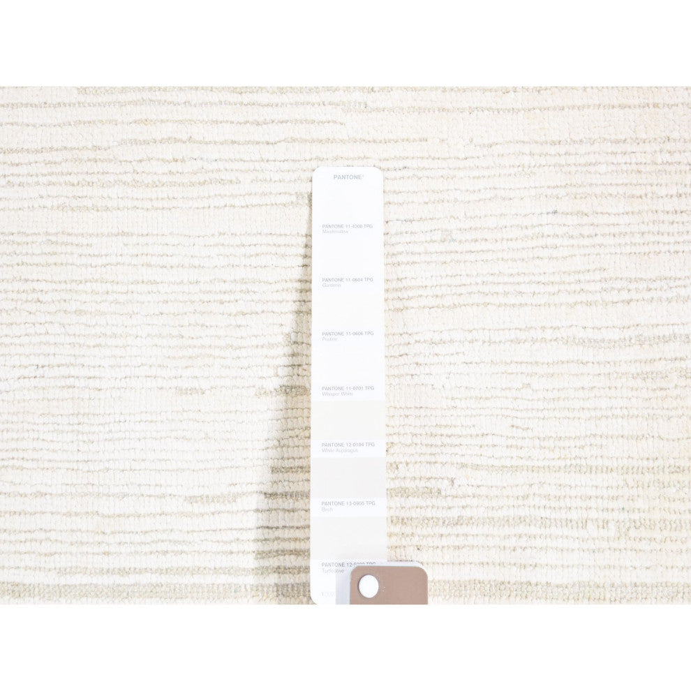Ivory, Hand Knotted Modern Design, Silk With Wool, Mat Square Rug, 2'1"x2'1"